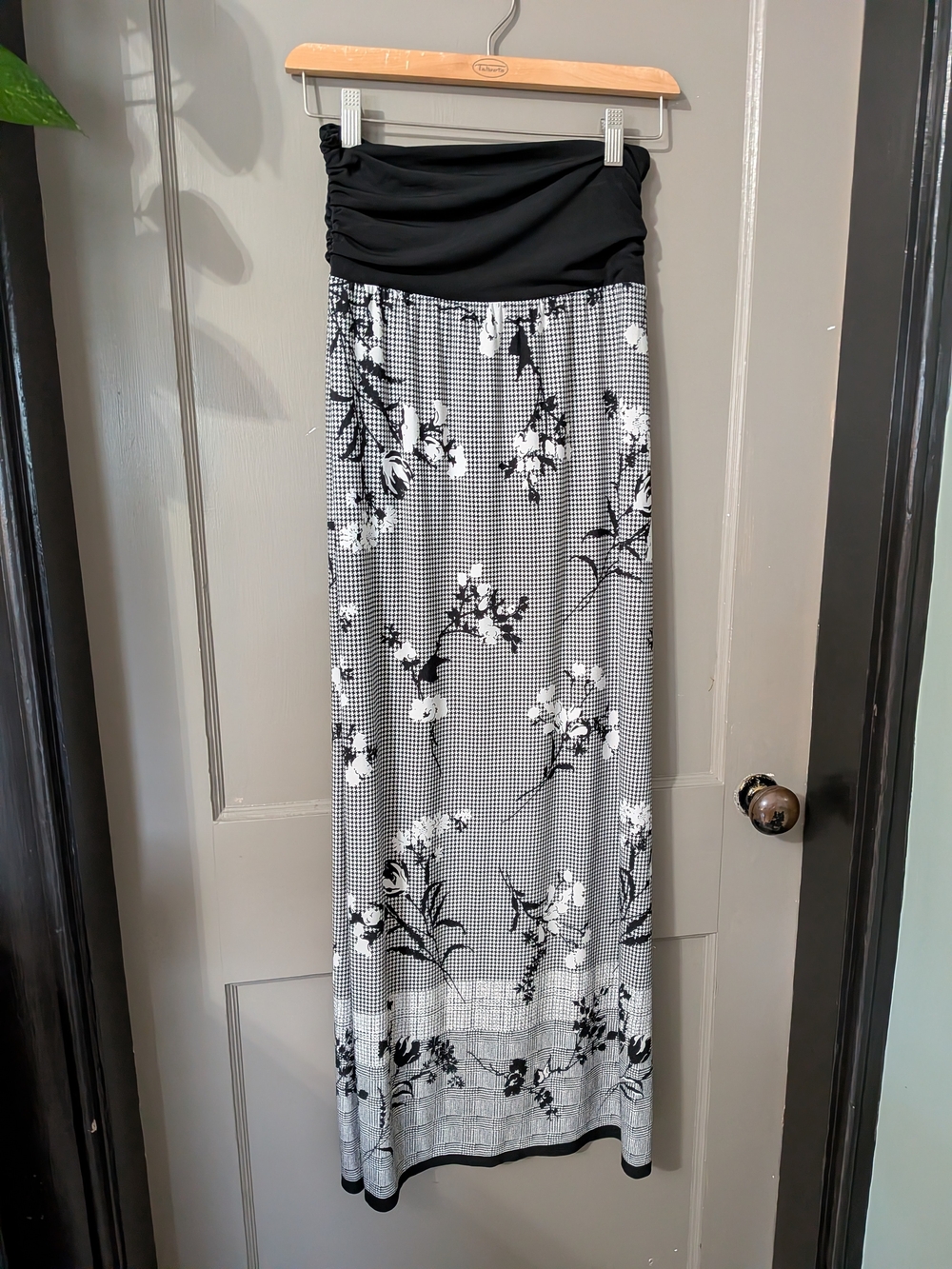 Floral Maxi Dress in Black & White